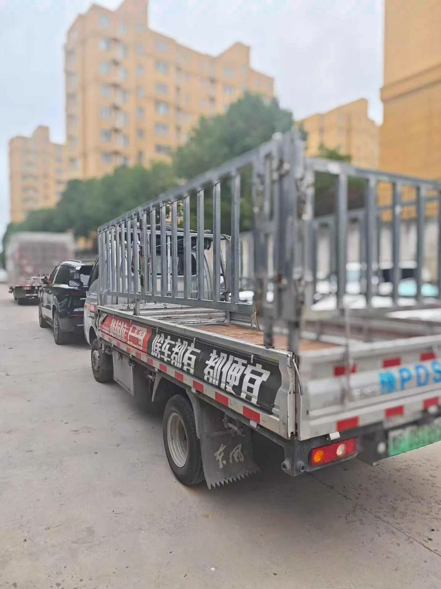 东风凯普特 后面外观三