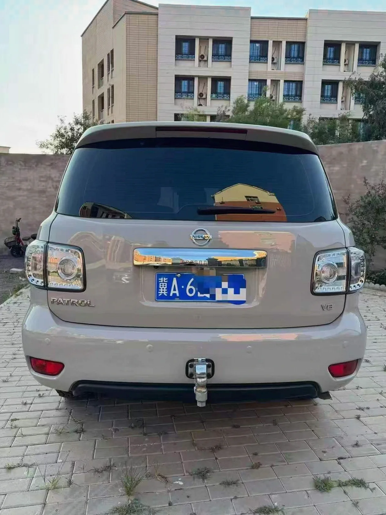 日产途乐 后面外观二