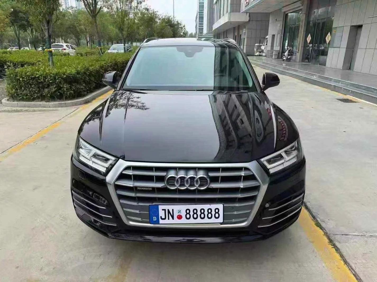 奥迪Q5 正面外观二