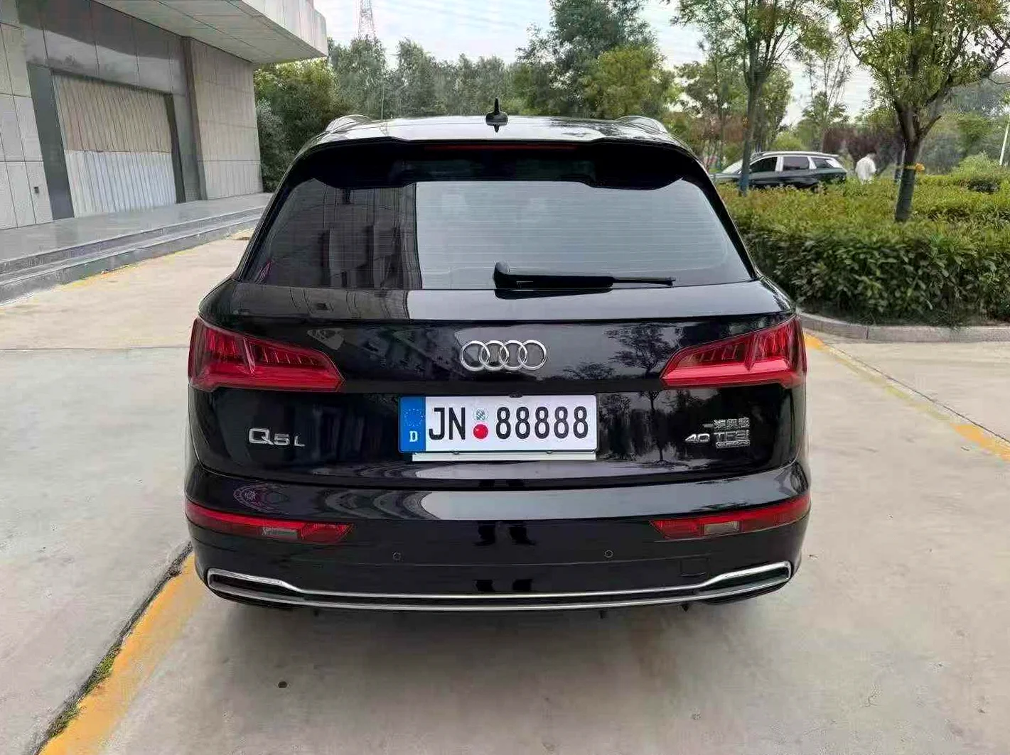 奥迪Q5 后面外观二