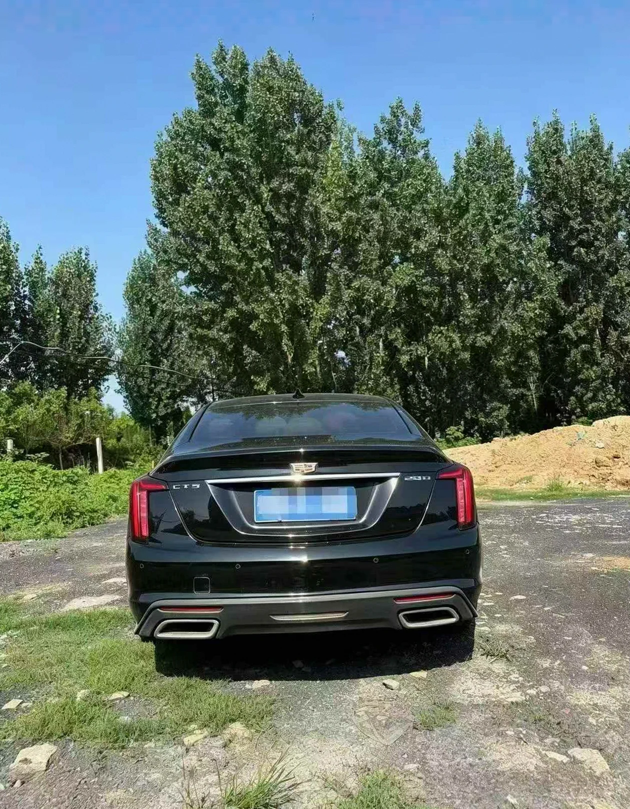 凯迪拉克CT5 后面外观三