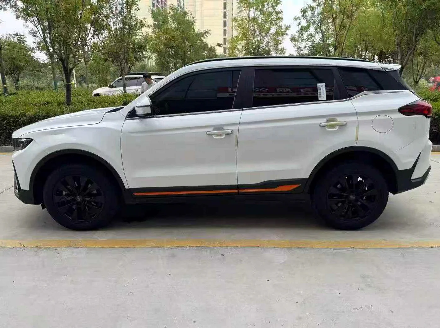 吉利博越 后面外观三