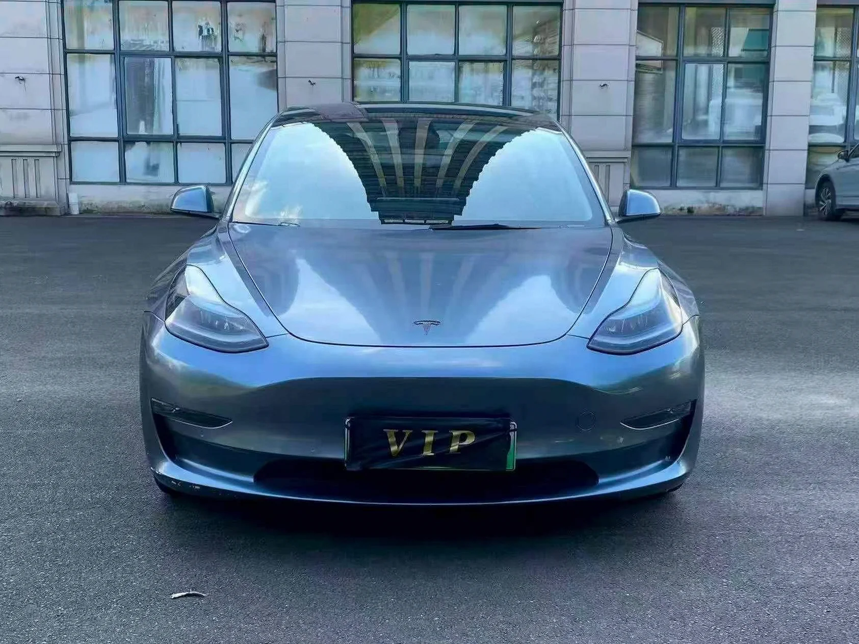 特斯拉MODEL 正面外观二