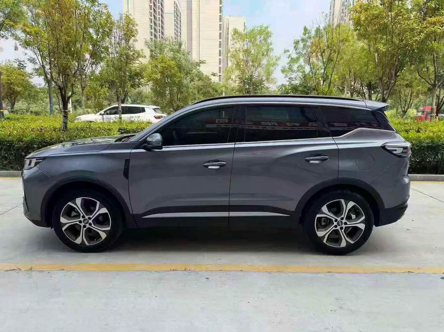 奇瑞瑞虎 后面外观三