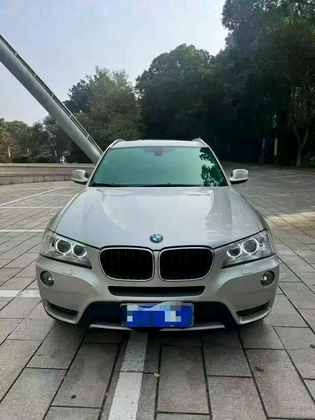宝马X3 正面外观二