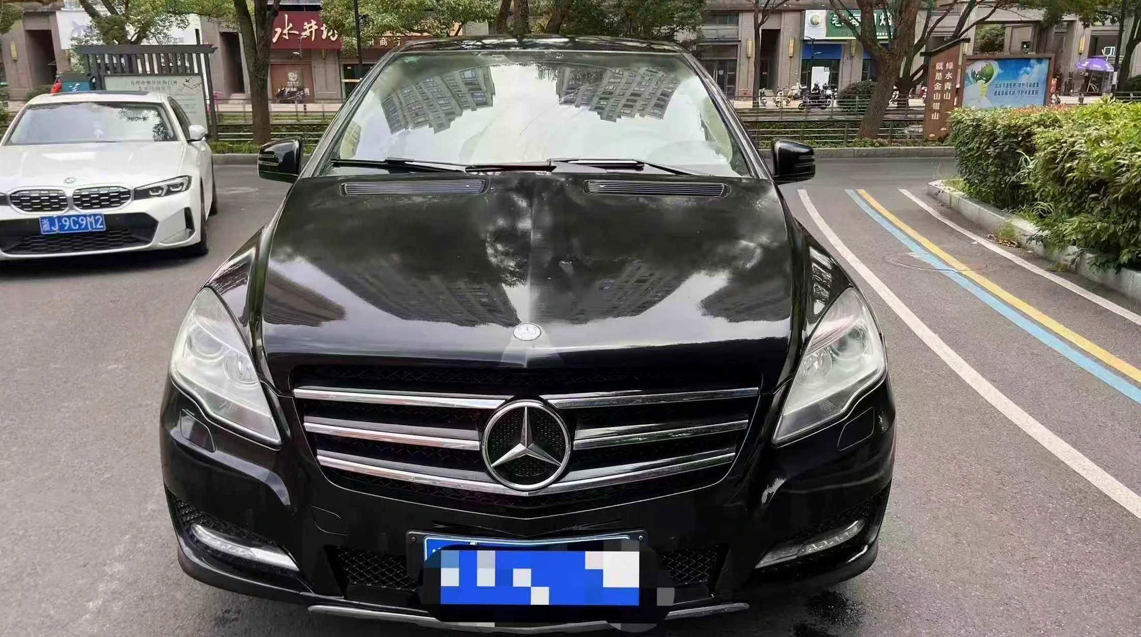 13年奔驰R300L 7座MPV