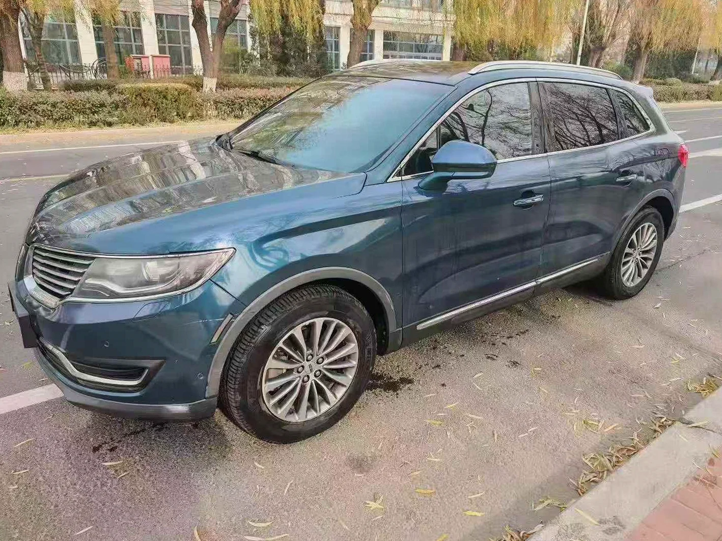 林肯MKX 正面外观二