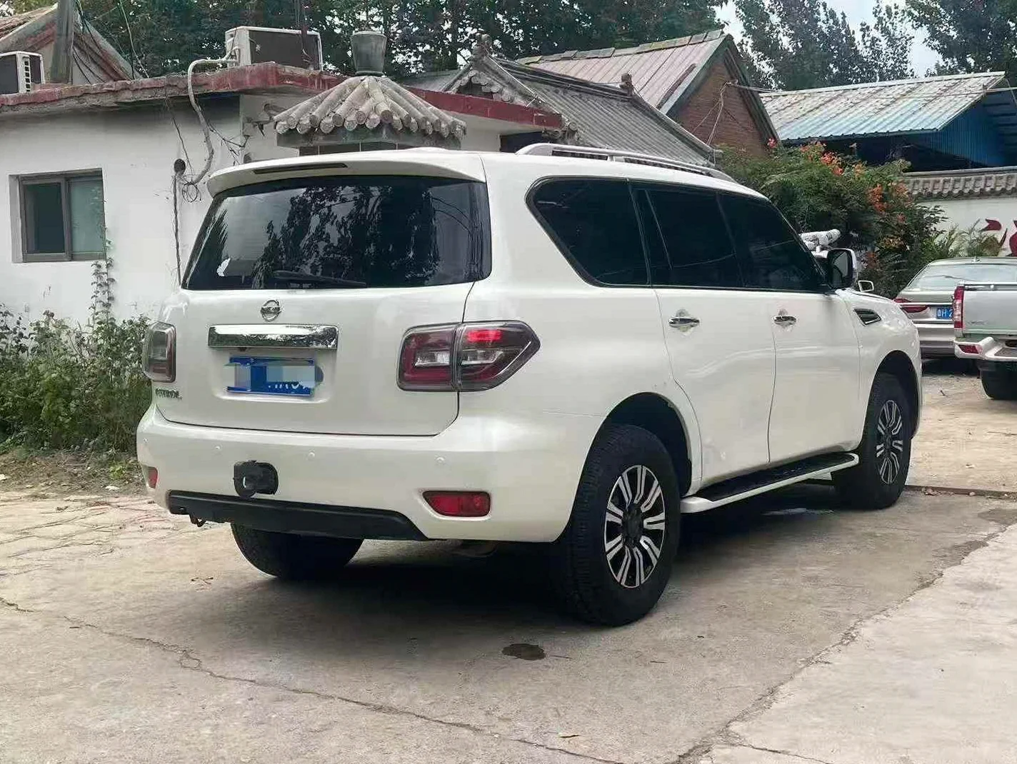 日产途乐 内饰后排