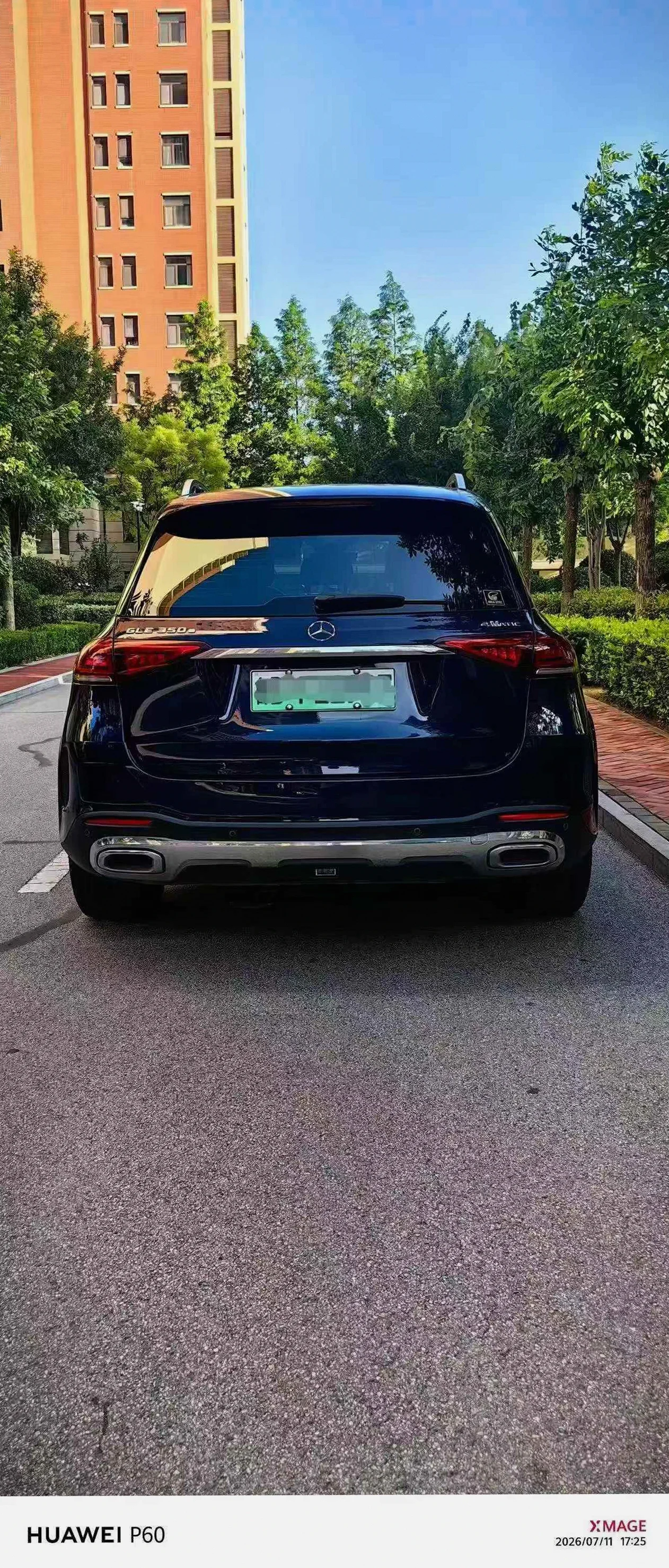 奔驰GLE 后面外观三