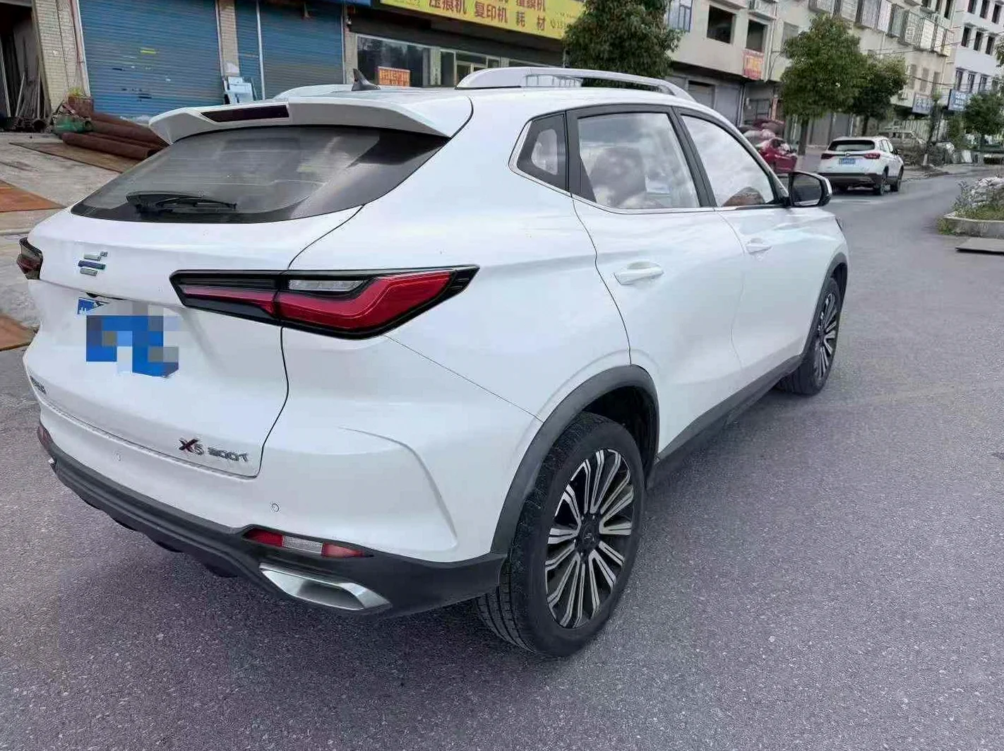 长安汽车欧尚 内饰后排
