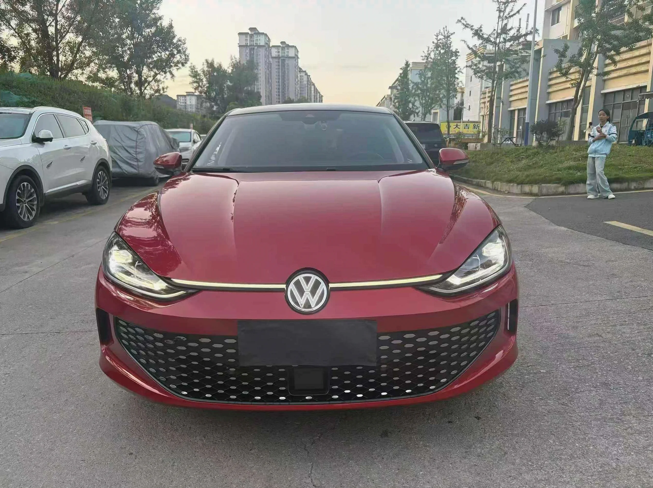 大众凌渡 正面外观二
