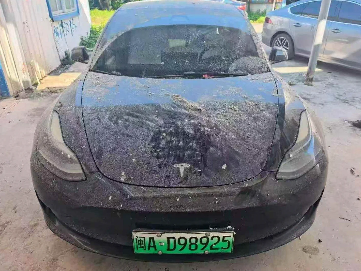特斯拉MODEL 正面外观二