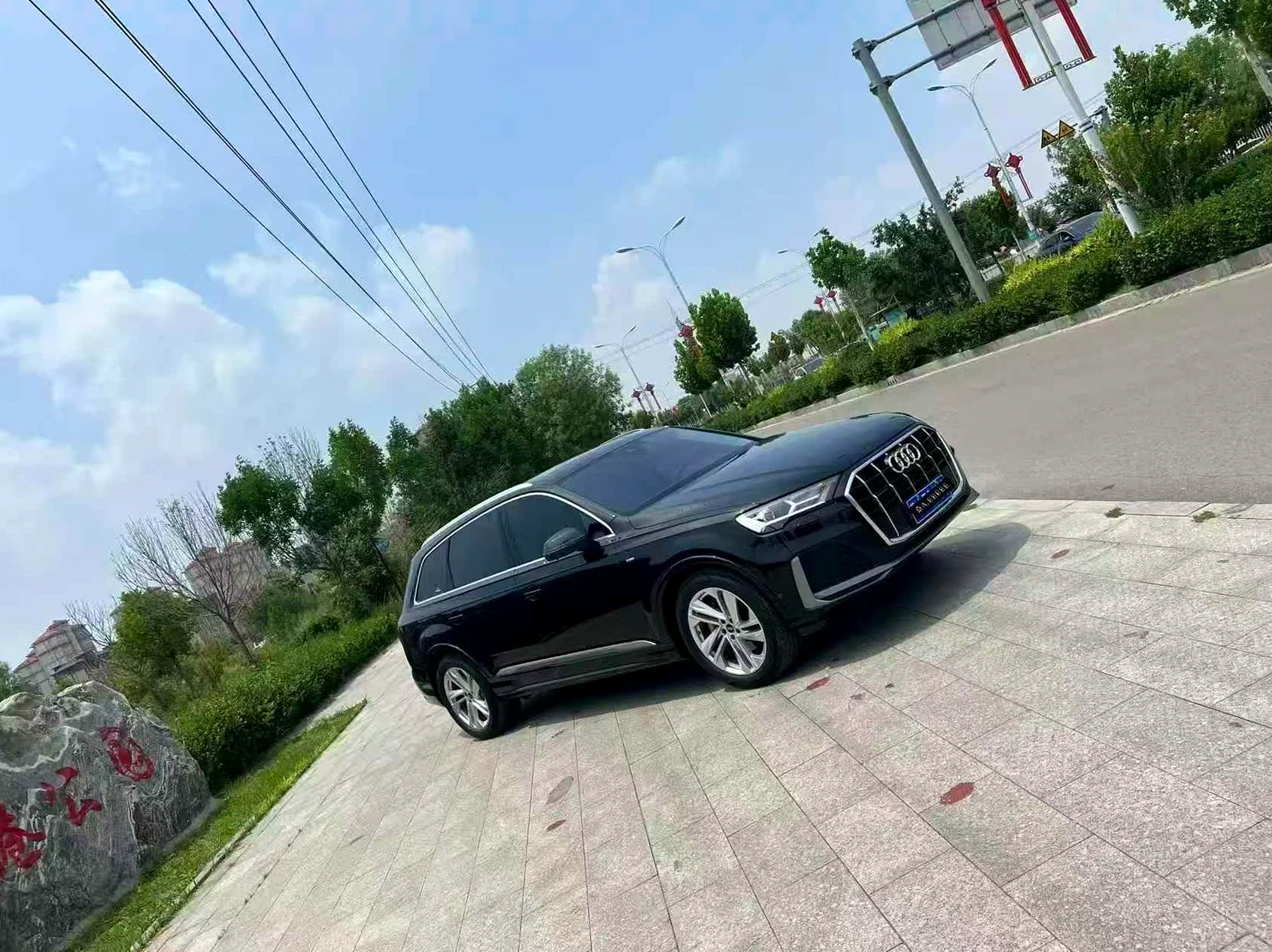 奥迪Q7 正面外观二