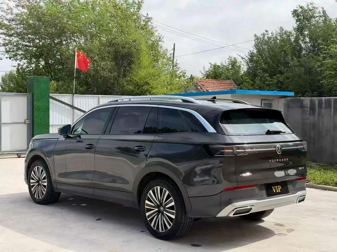 大众揽巡 后面外观三