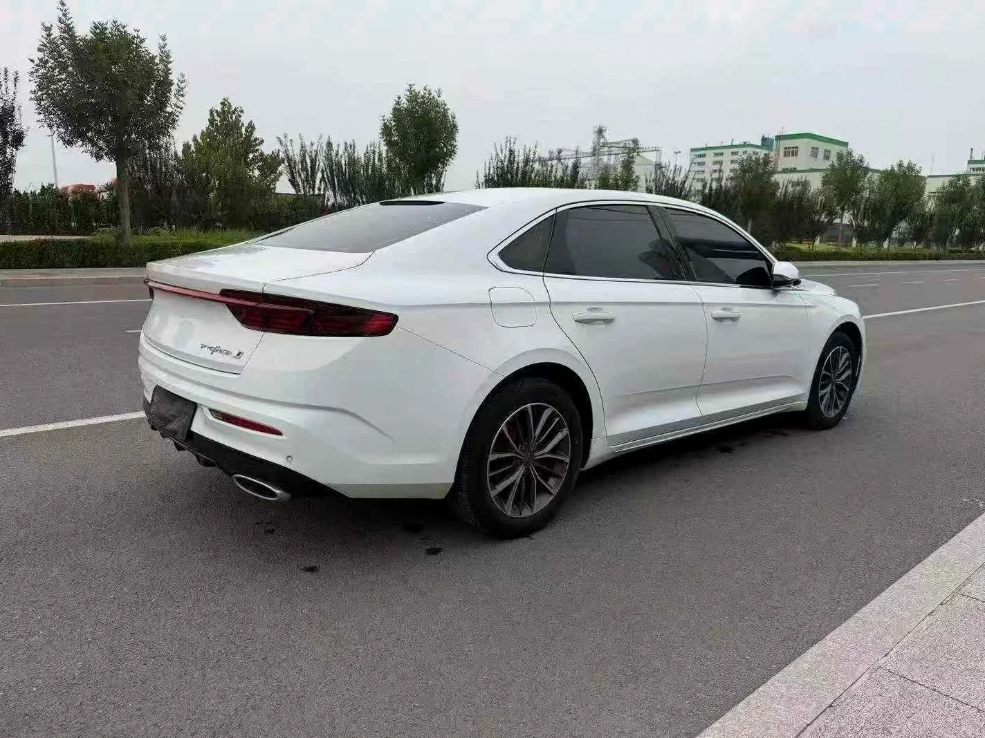 吉利星瑞 驾驶室
