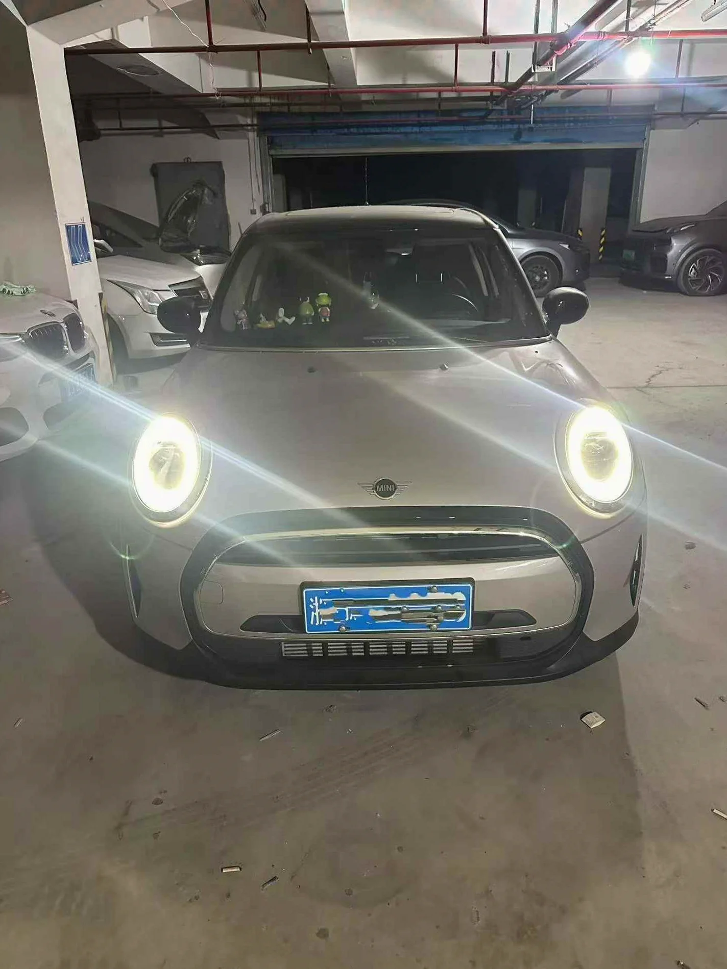 2023款 MINI Cooper 艺术家