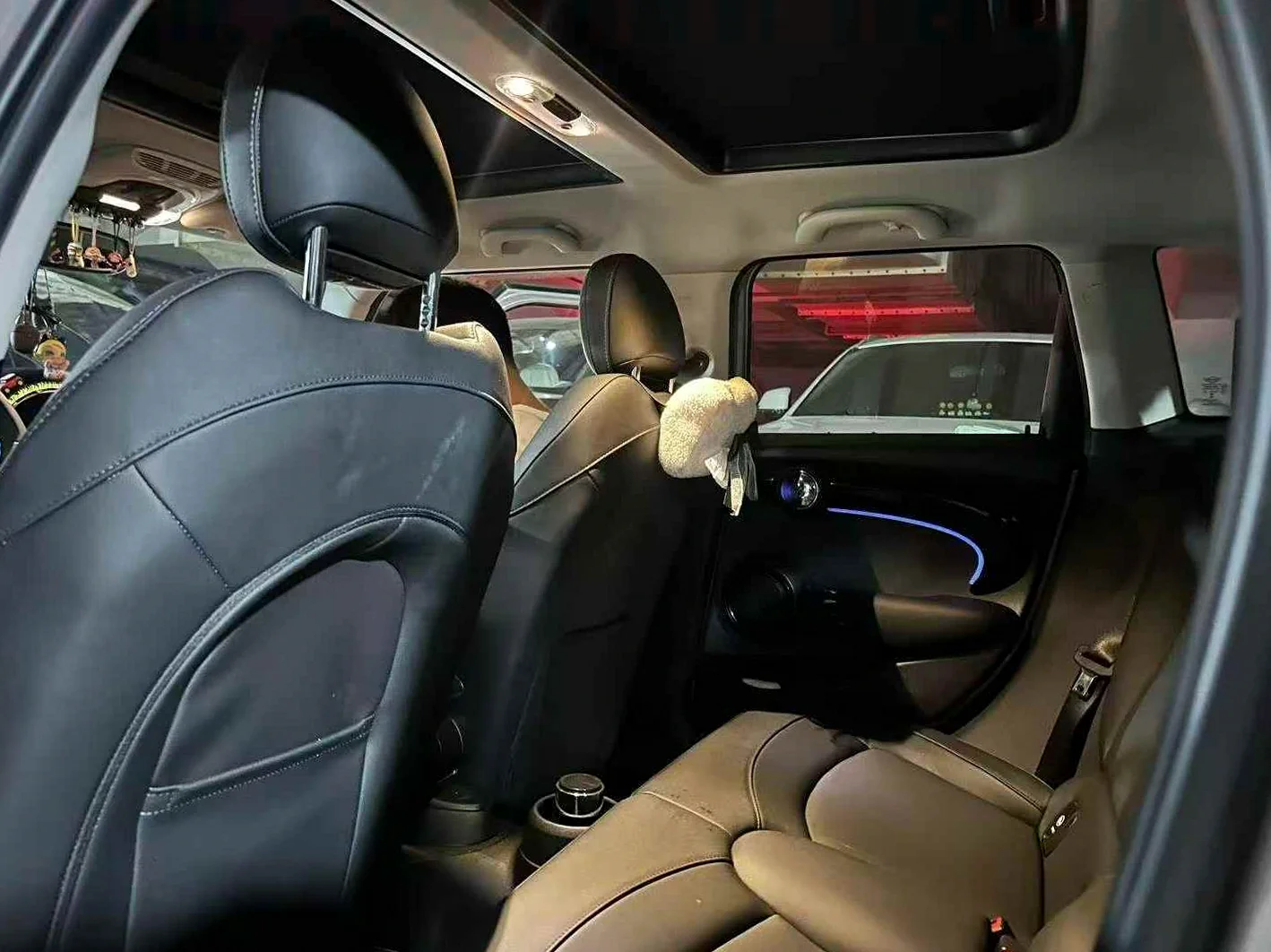 MINICooper 后面外观二