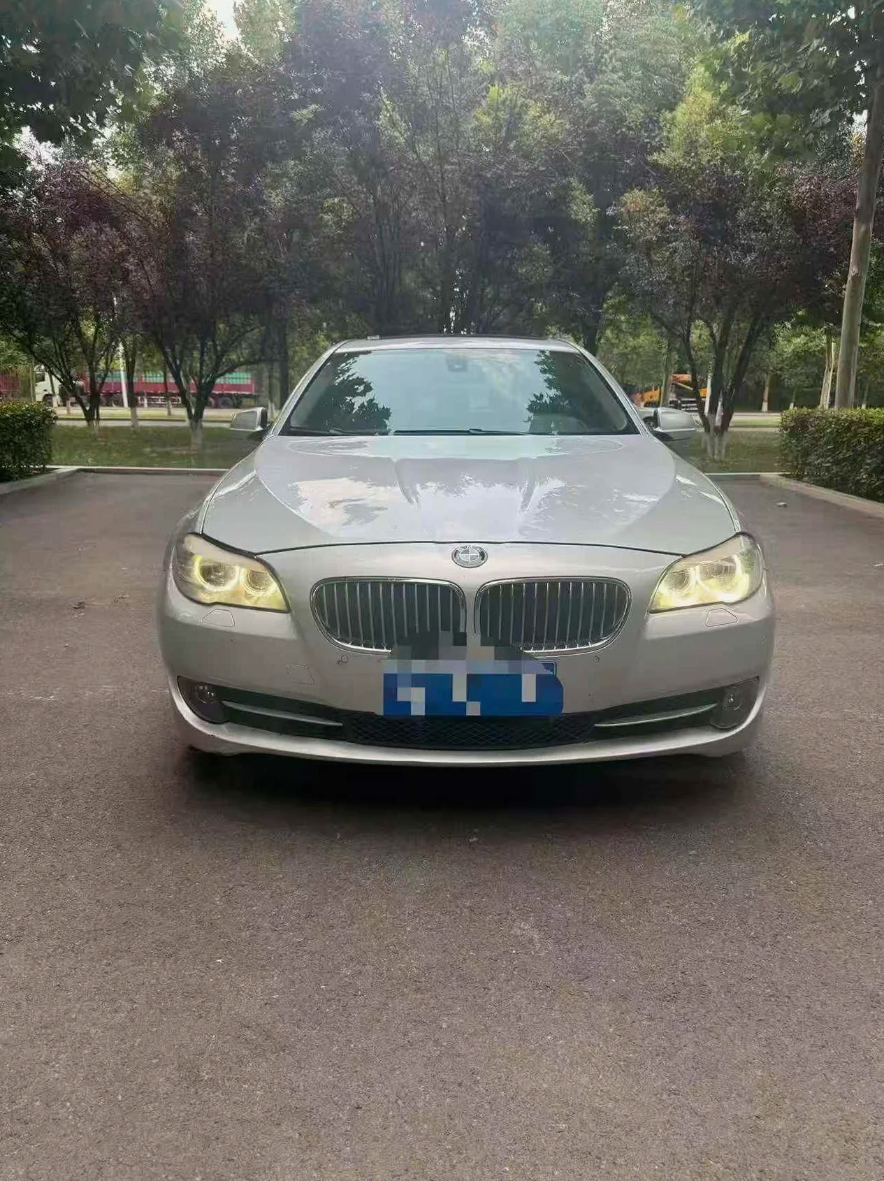 2013款宝马525Li豪华版