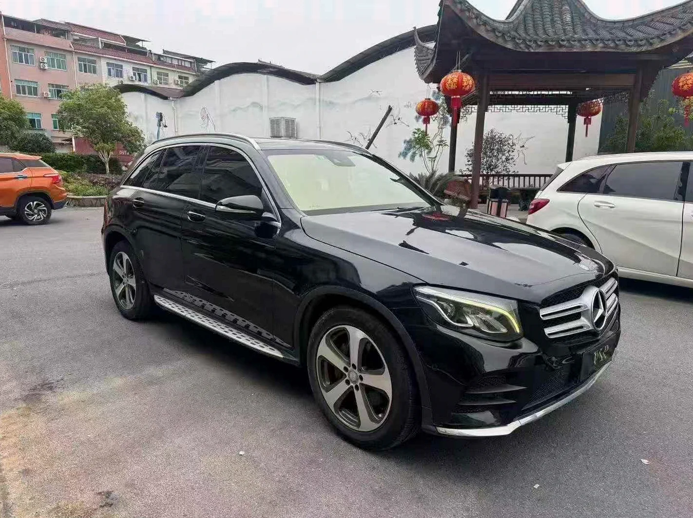 奔驰GLC 正面外观三