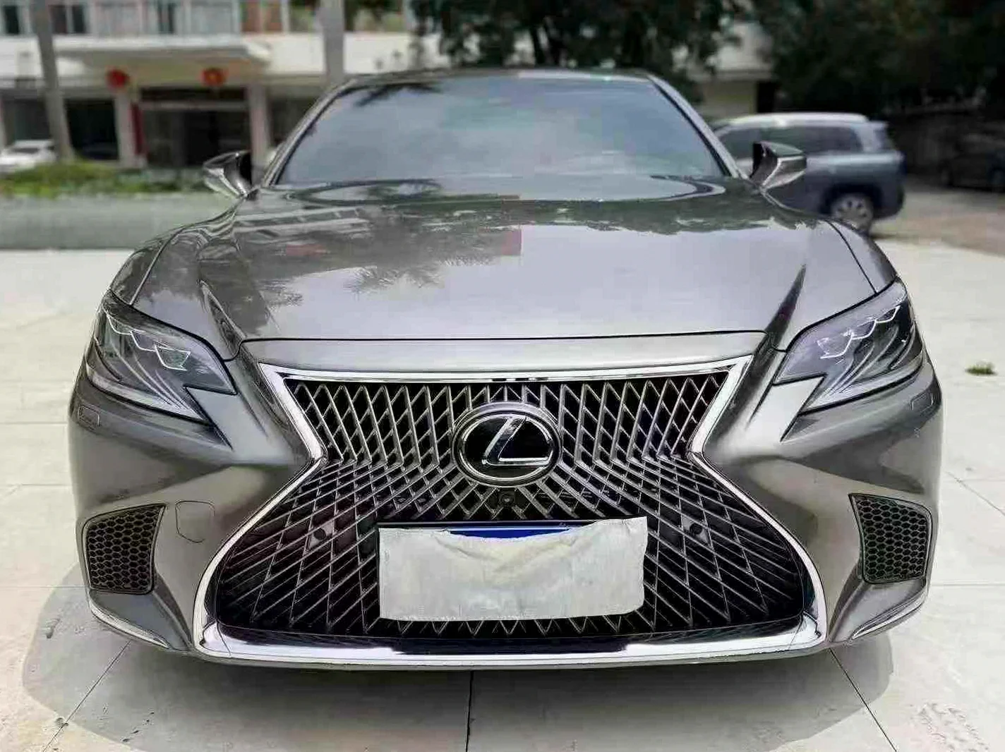 18年雷克萨斯LS350豪华版