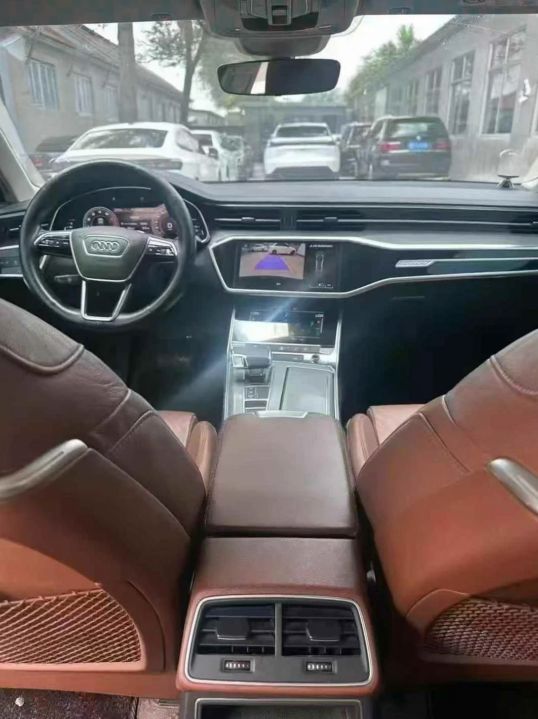 奥迪A6L 后面外观二