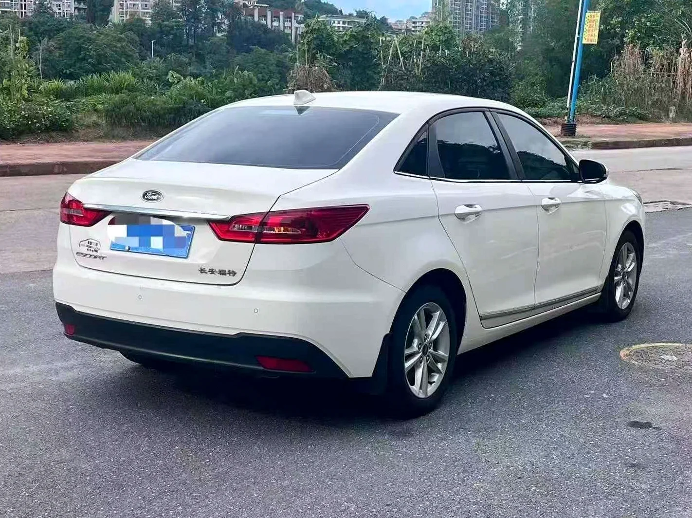 福特福睿斯 驾驶室