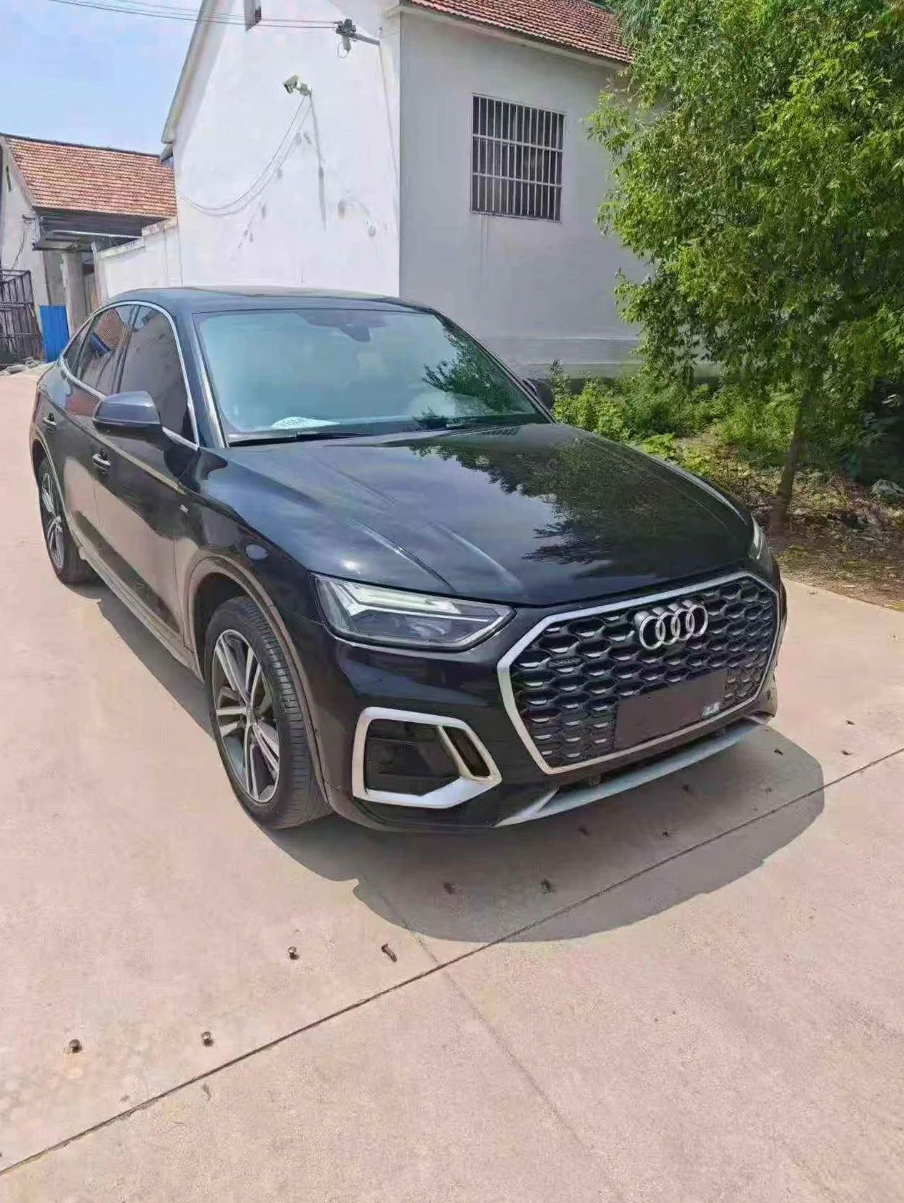 奥迪Q5 正面外观三