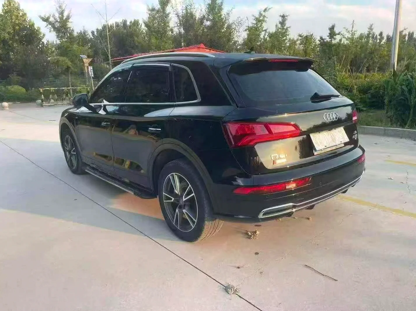 奥迪Q5 后面外观二