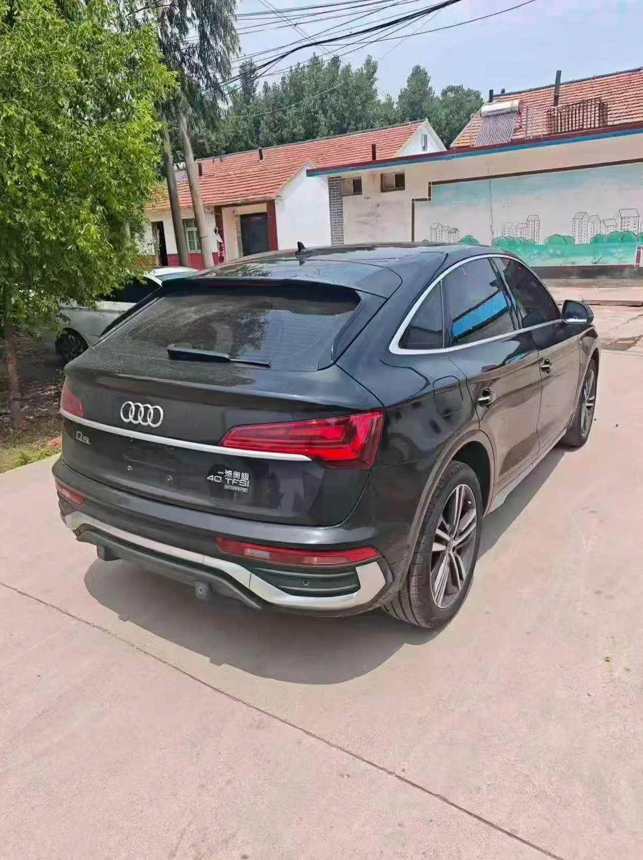 奥迪Q5 后面外观三
