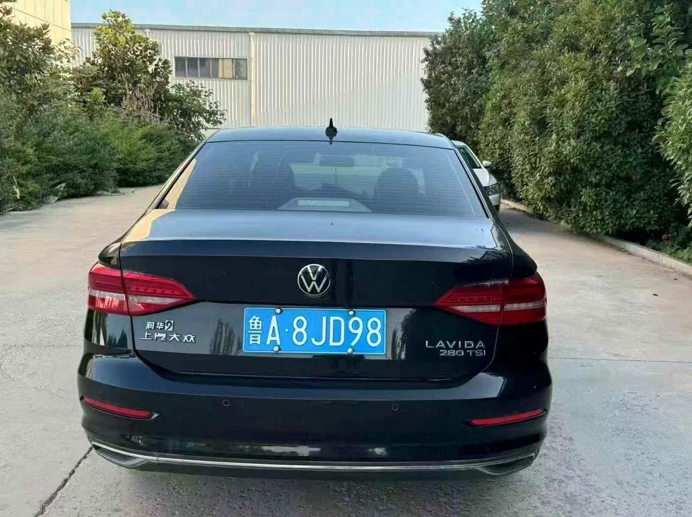 大众朗逸 后面外观一