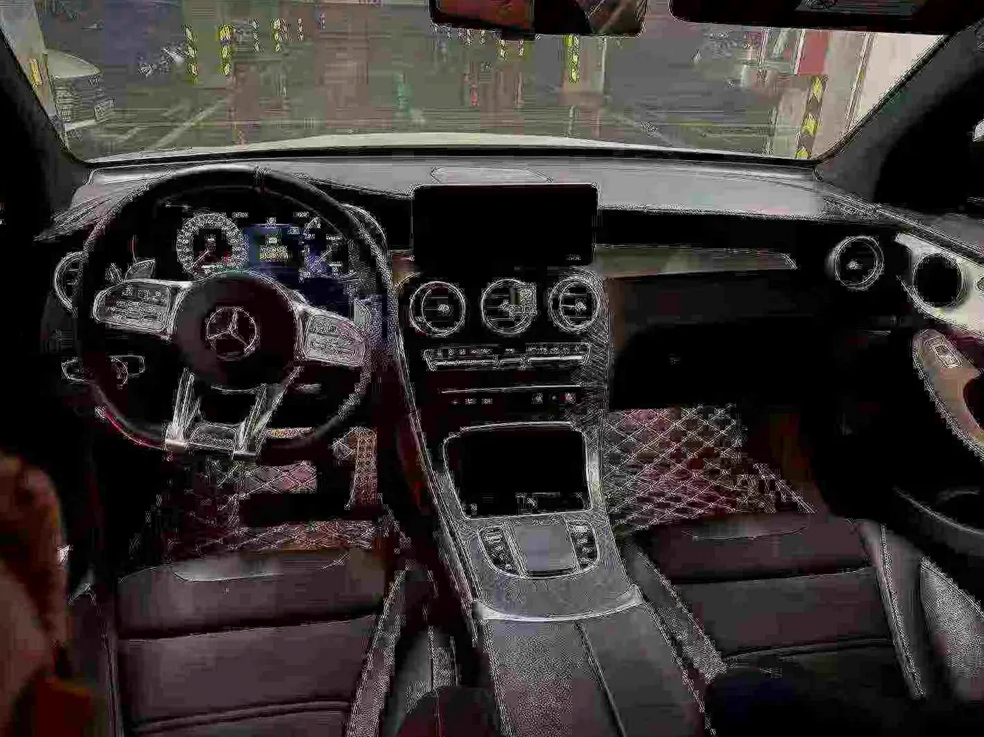 奔驰AMG 驾驶室