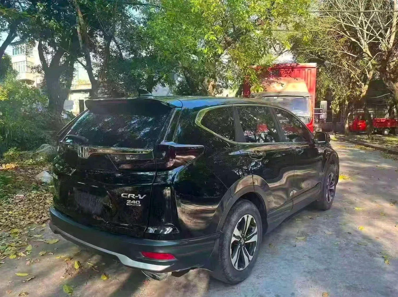 本田CRV 后面外观二