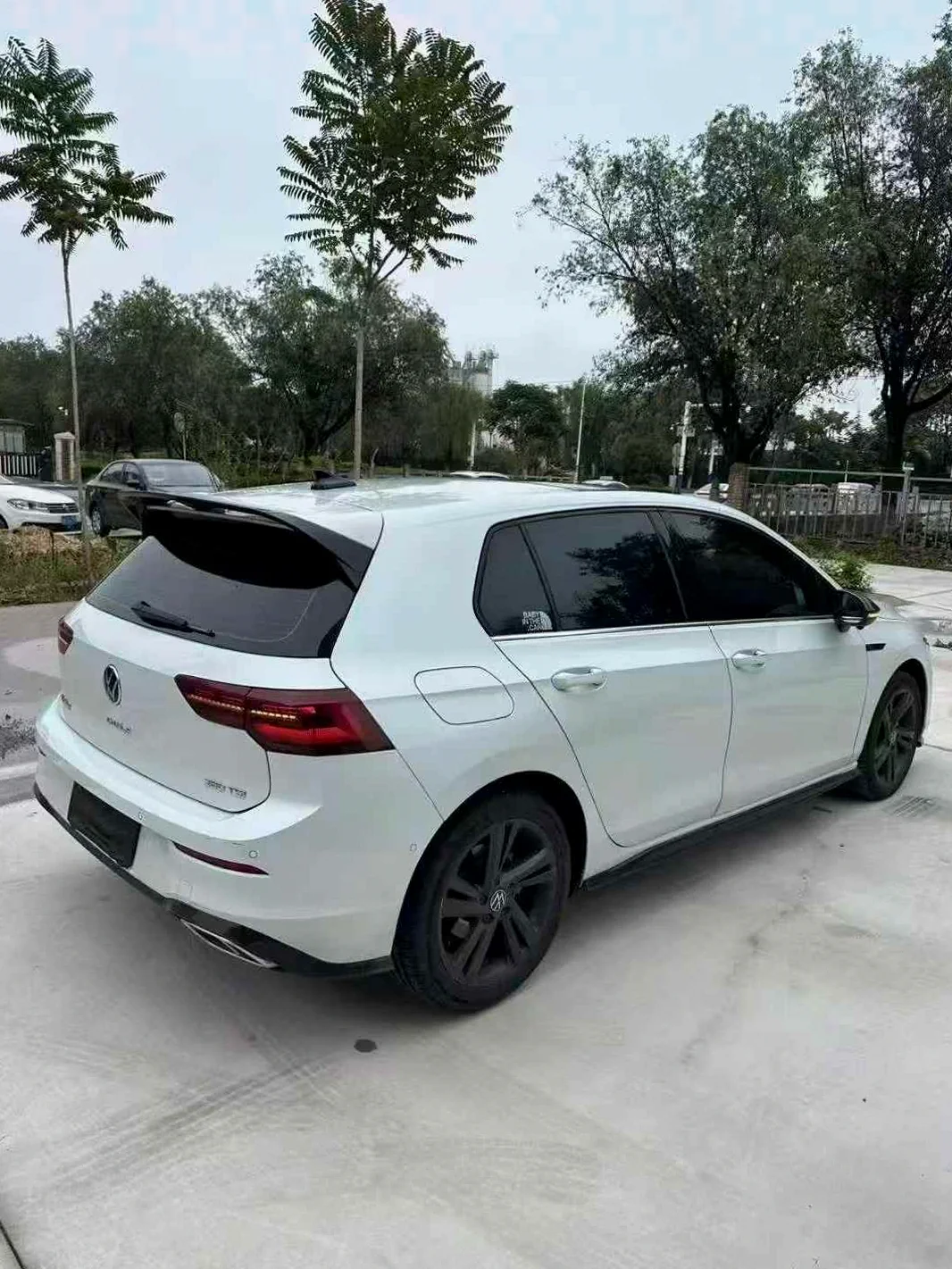 大众高尔夫 后面外观二