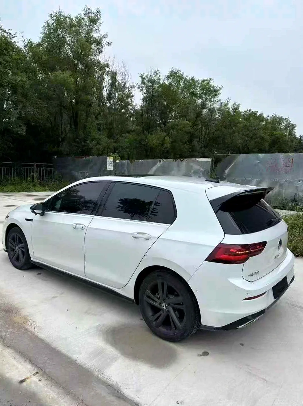 大众高尔夫 后面外观三