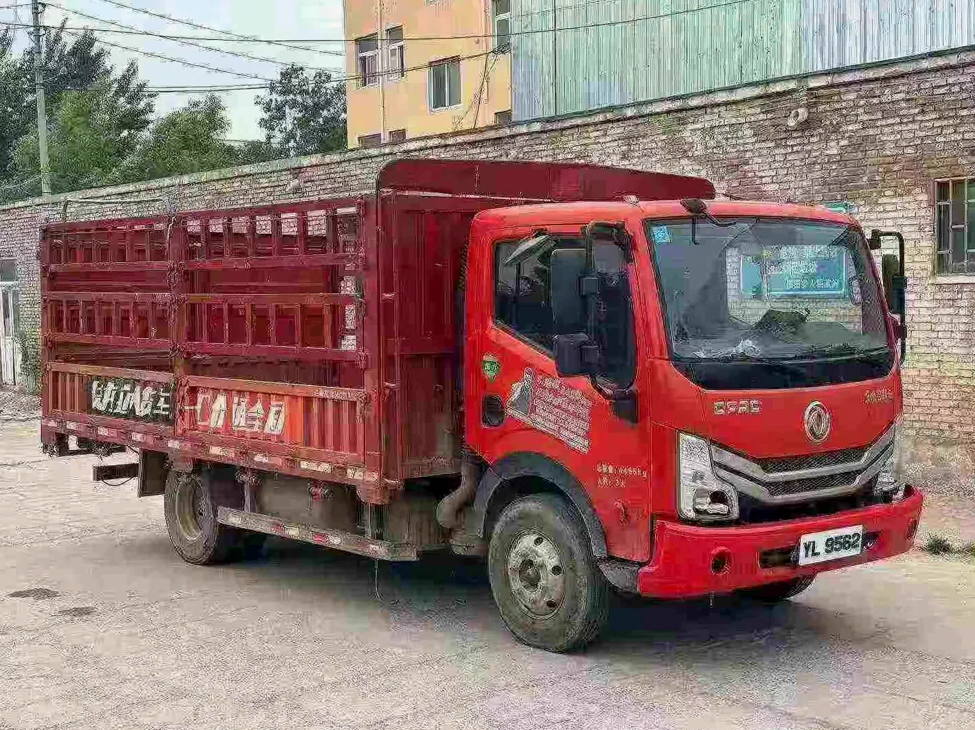 东风多利卡 正面外观二
