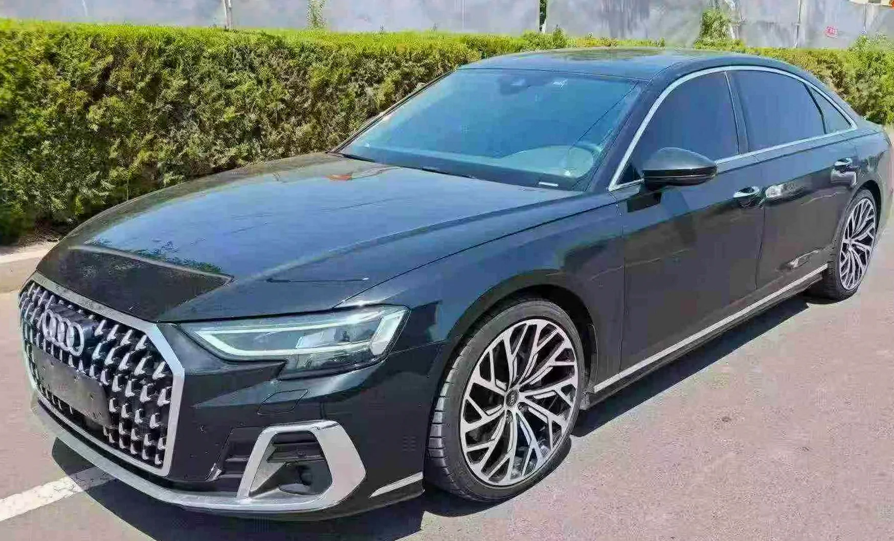 奥迪A8L 正面外观三