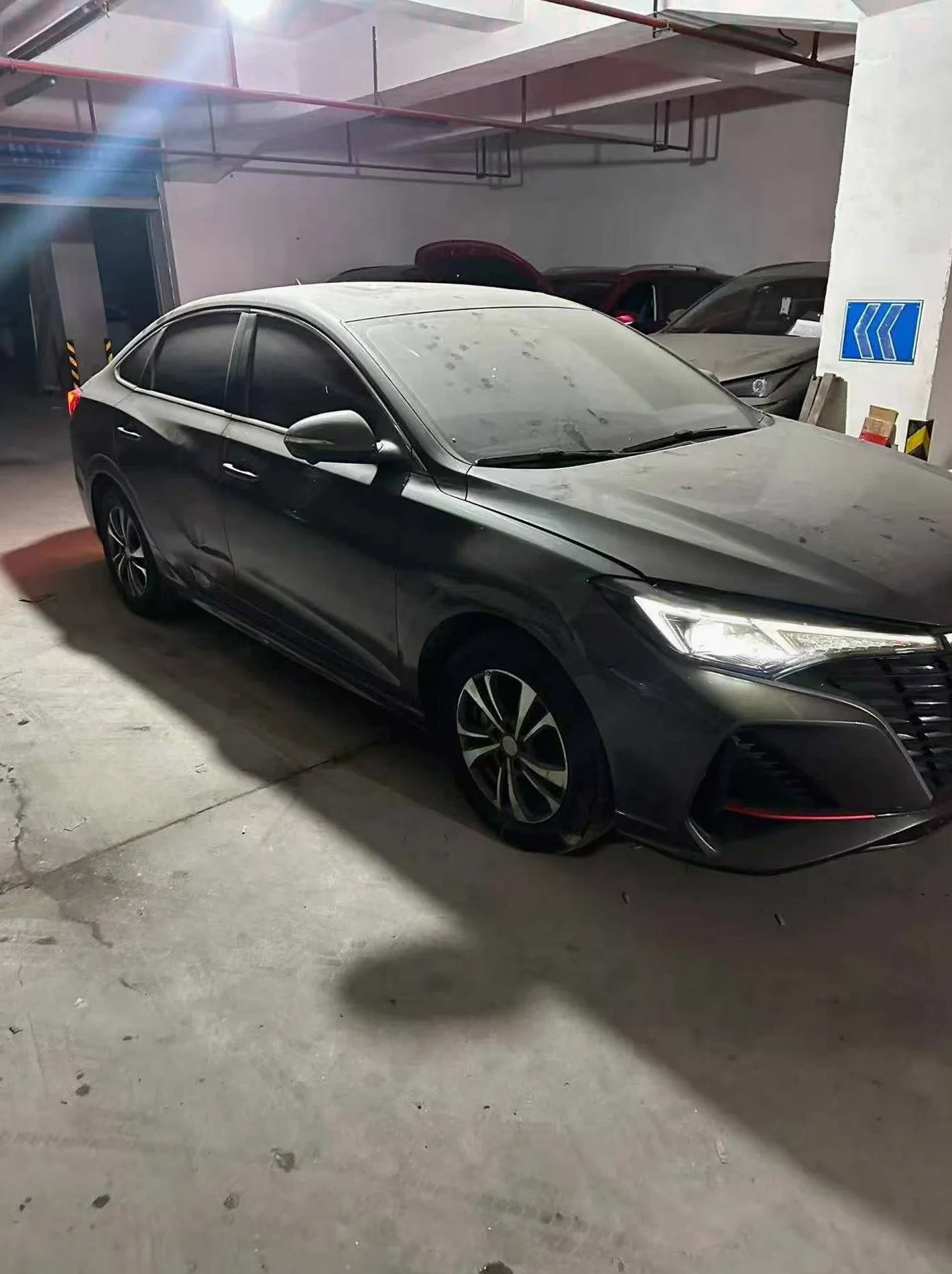 长安汽车逸动 后面外观一