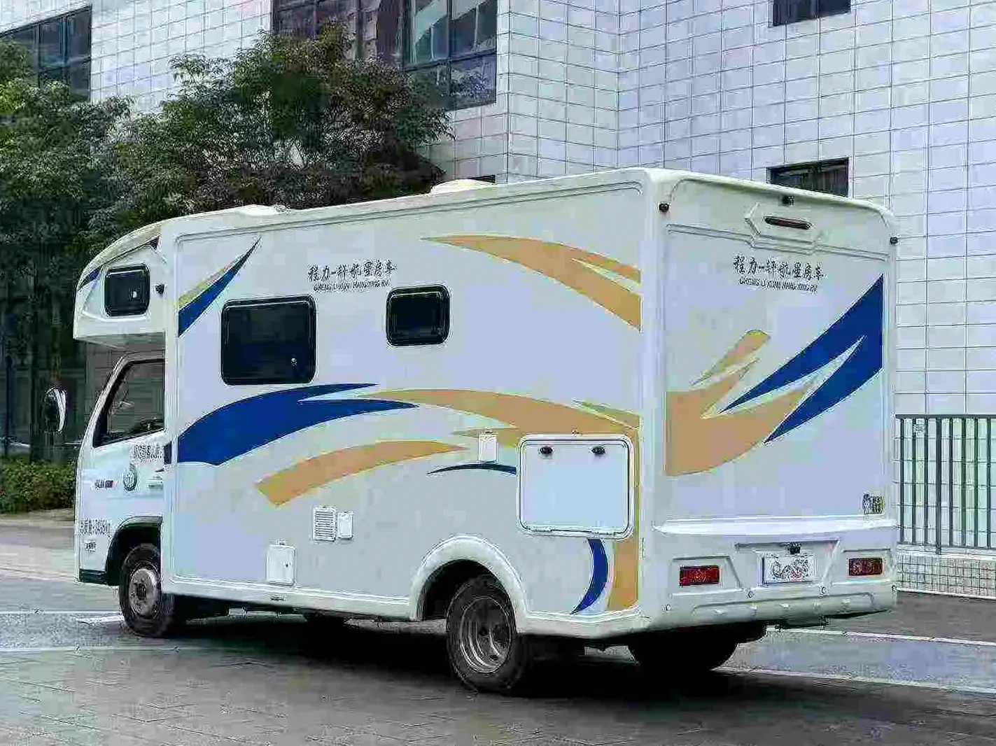 福田领航 驾驶室