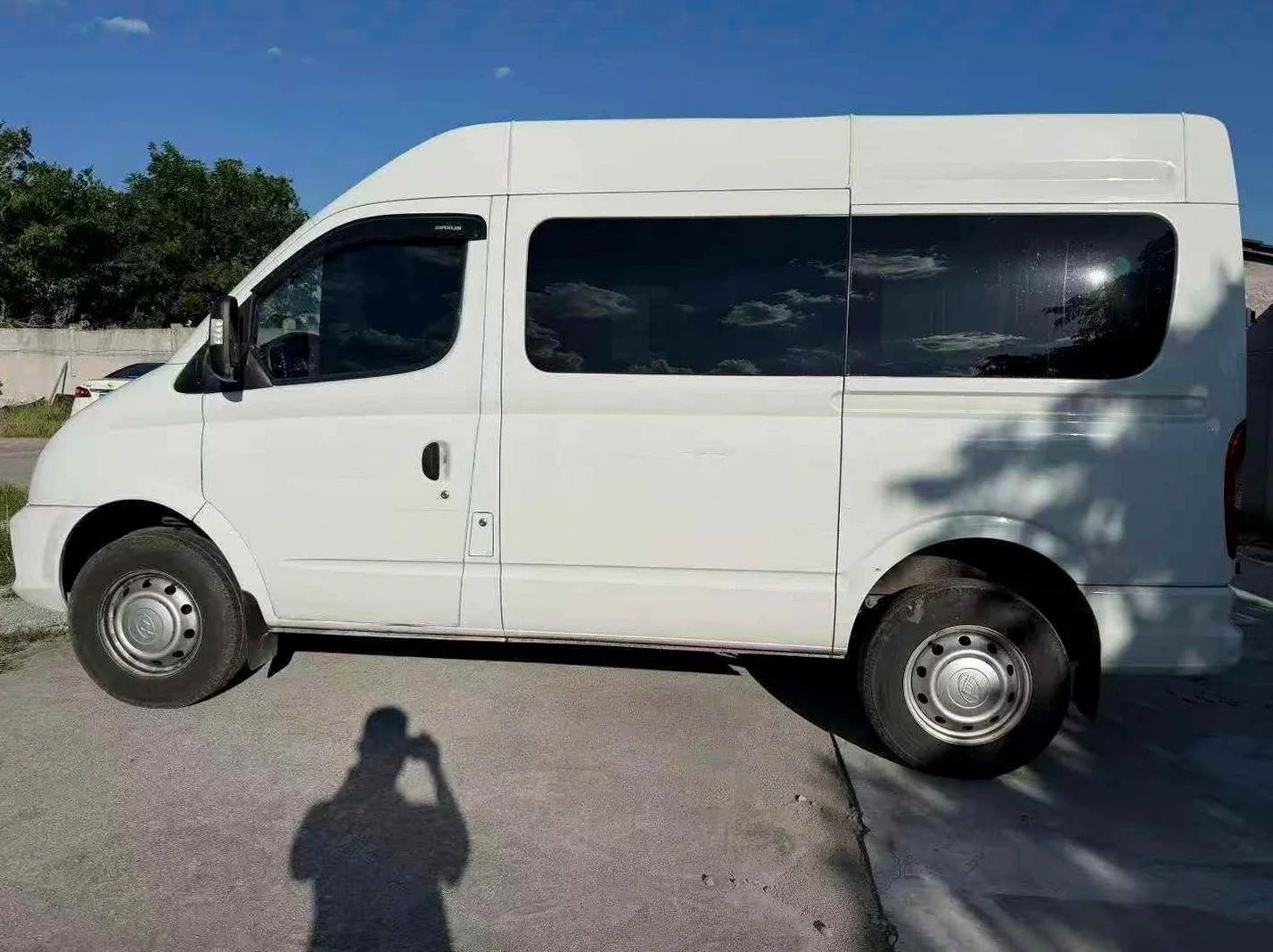大通V80 后面外观二