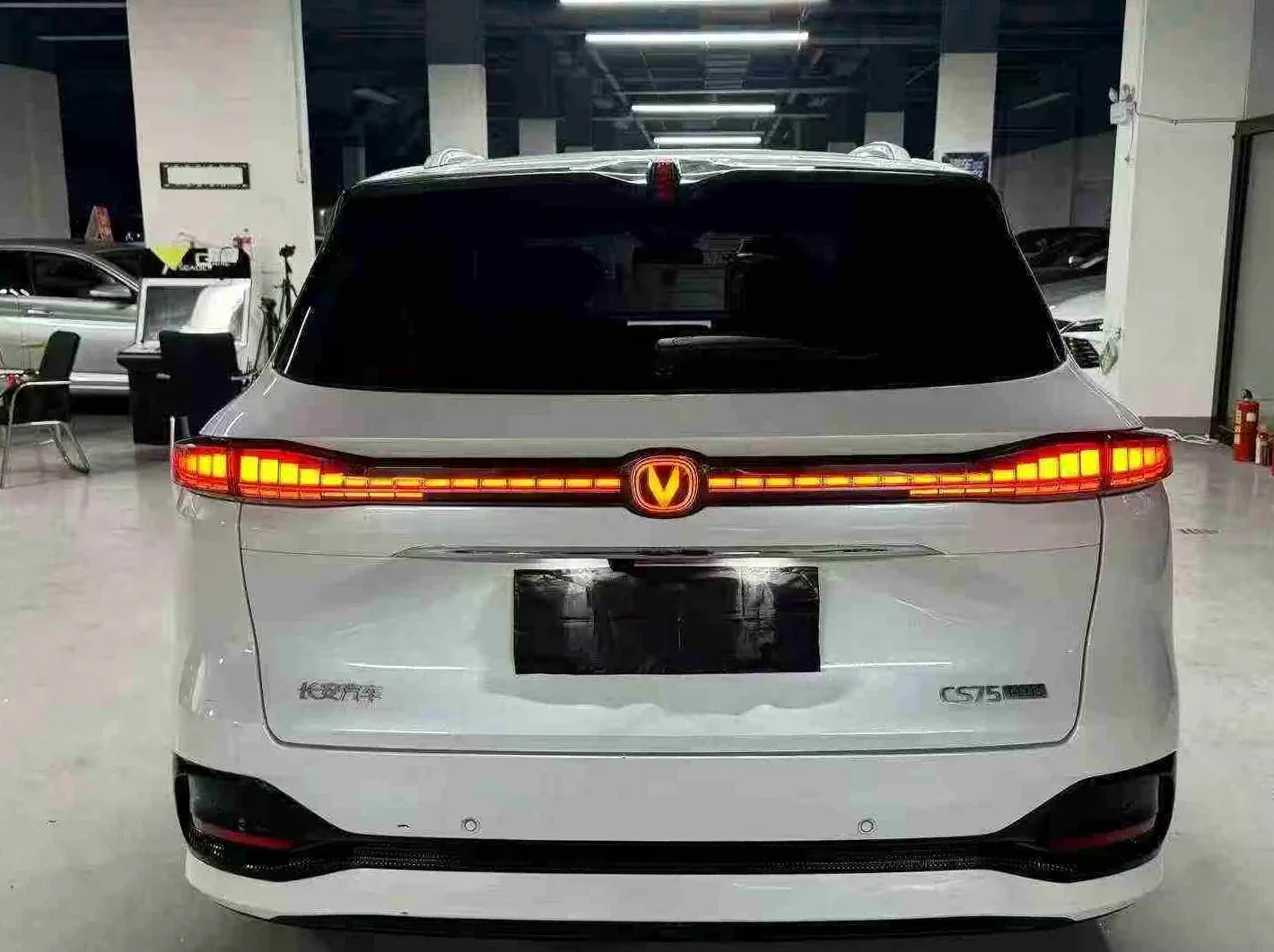 长安汽车CS75 后面外观二