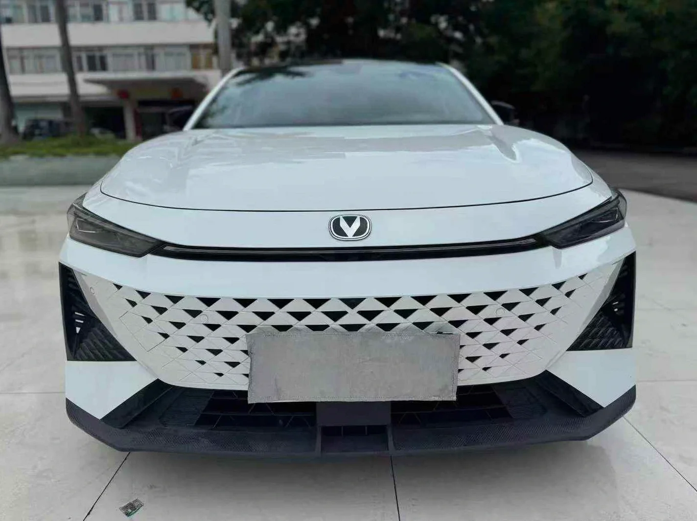 准25年长安UNI-V 1.5T尊贵版