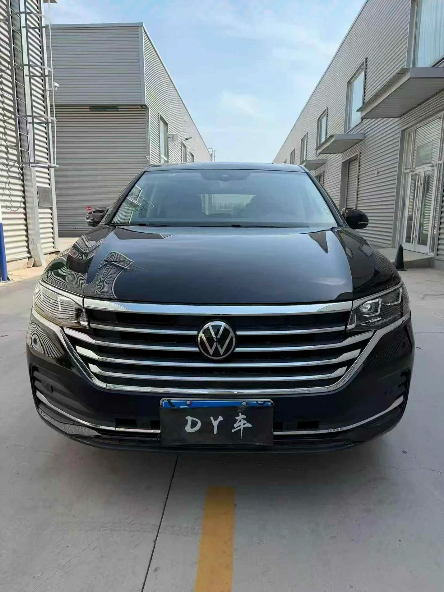 大众威然 正面外观二