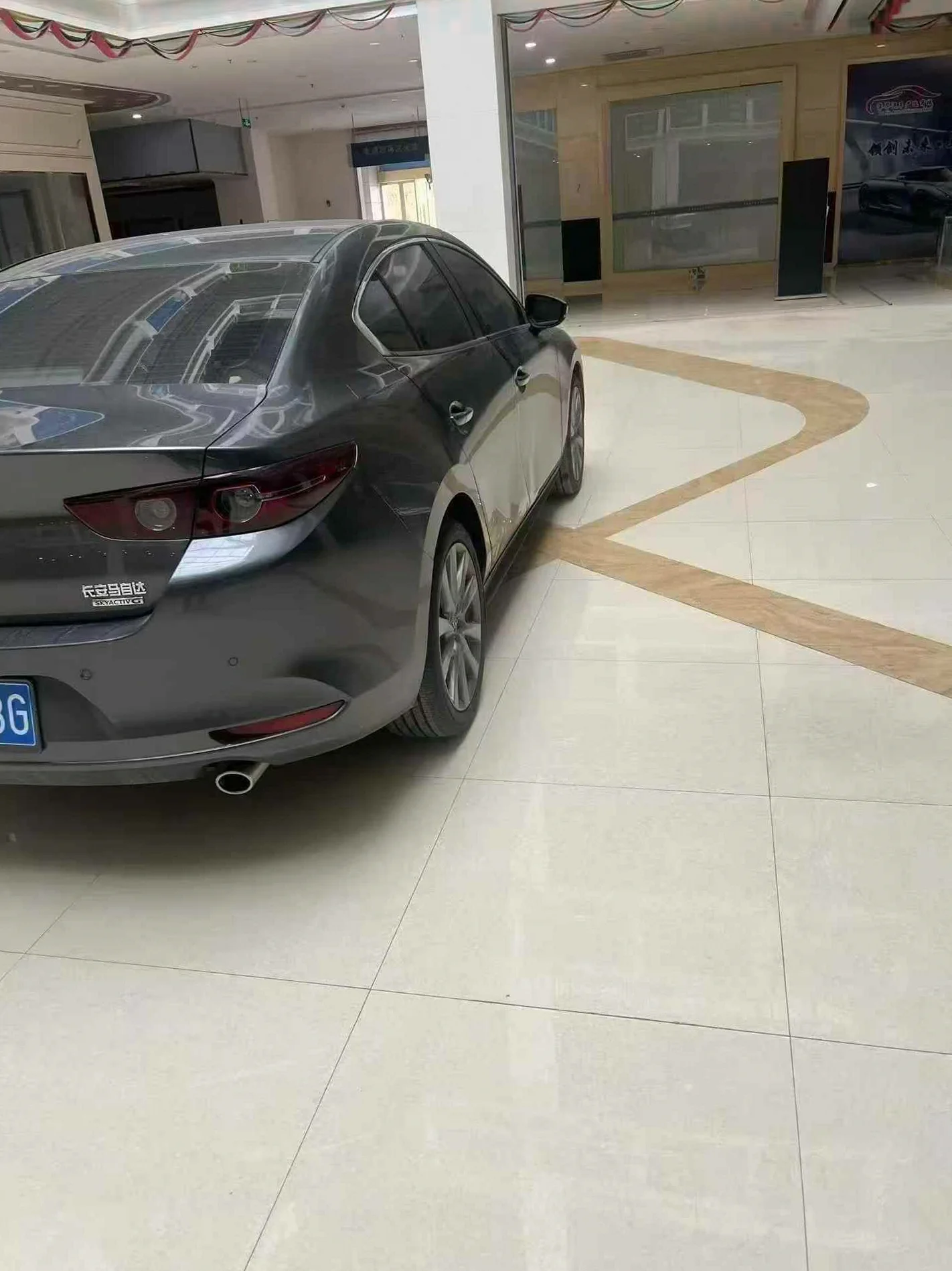 马自达昂克赛拉 内饰后排