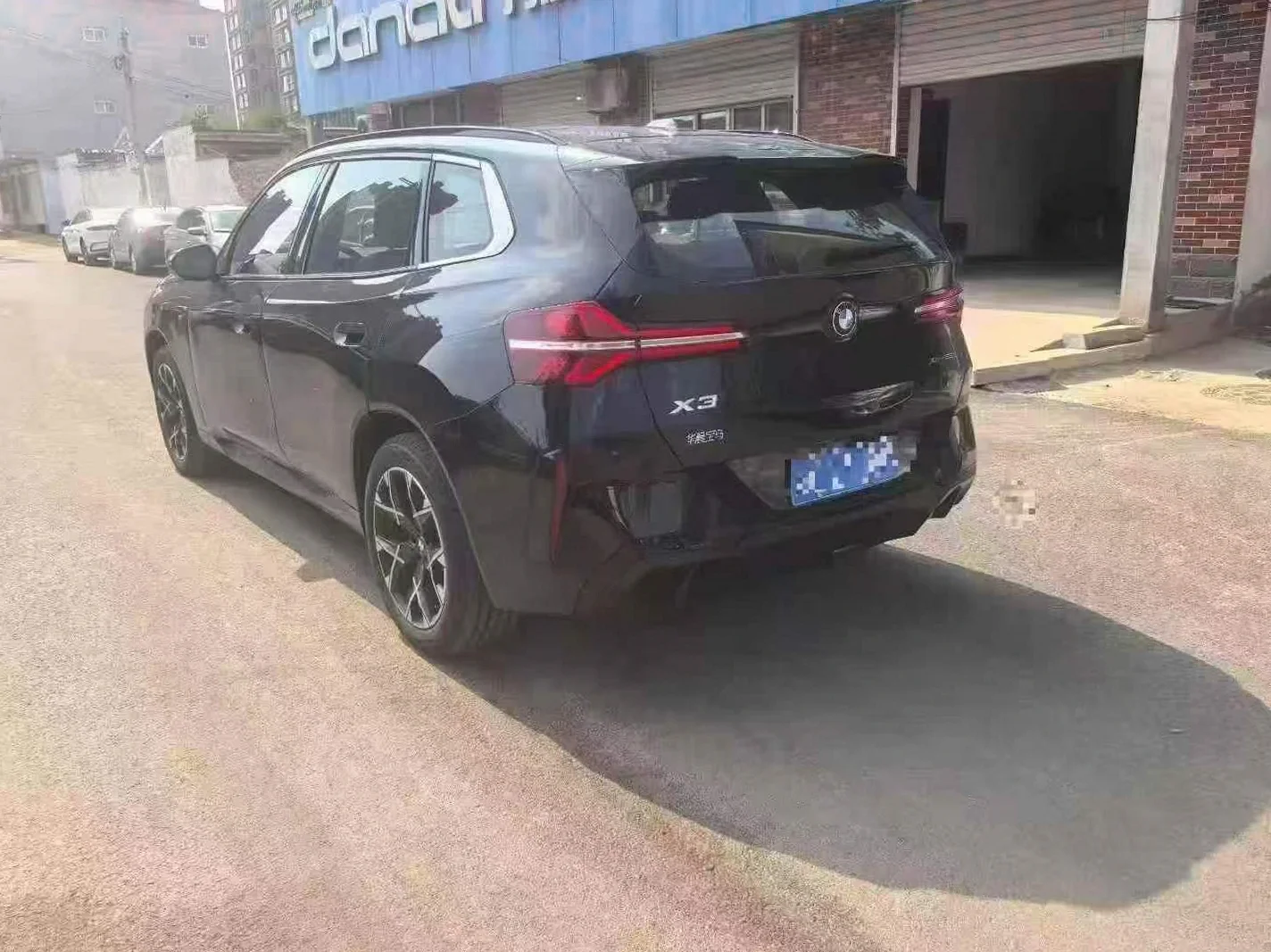 宝马X3 后面外观二