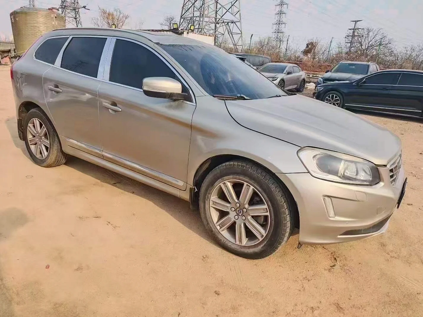 沃尔沃XC60 正面外观二