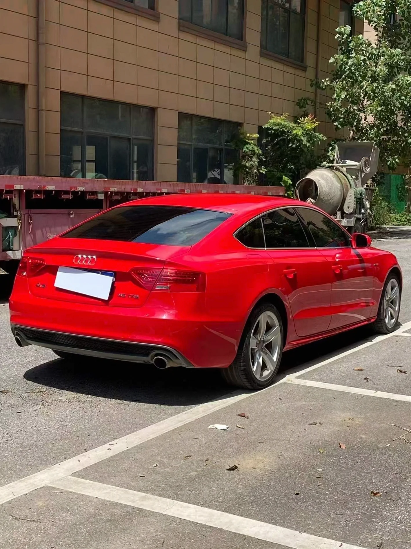 奥迪A5 后面外观三