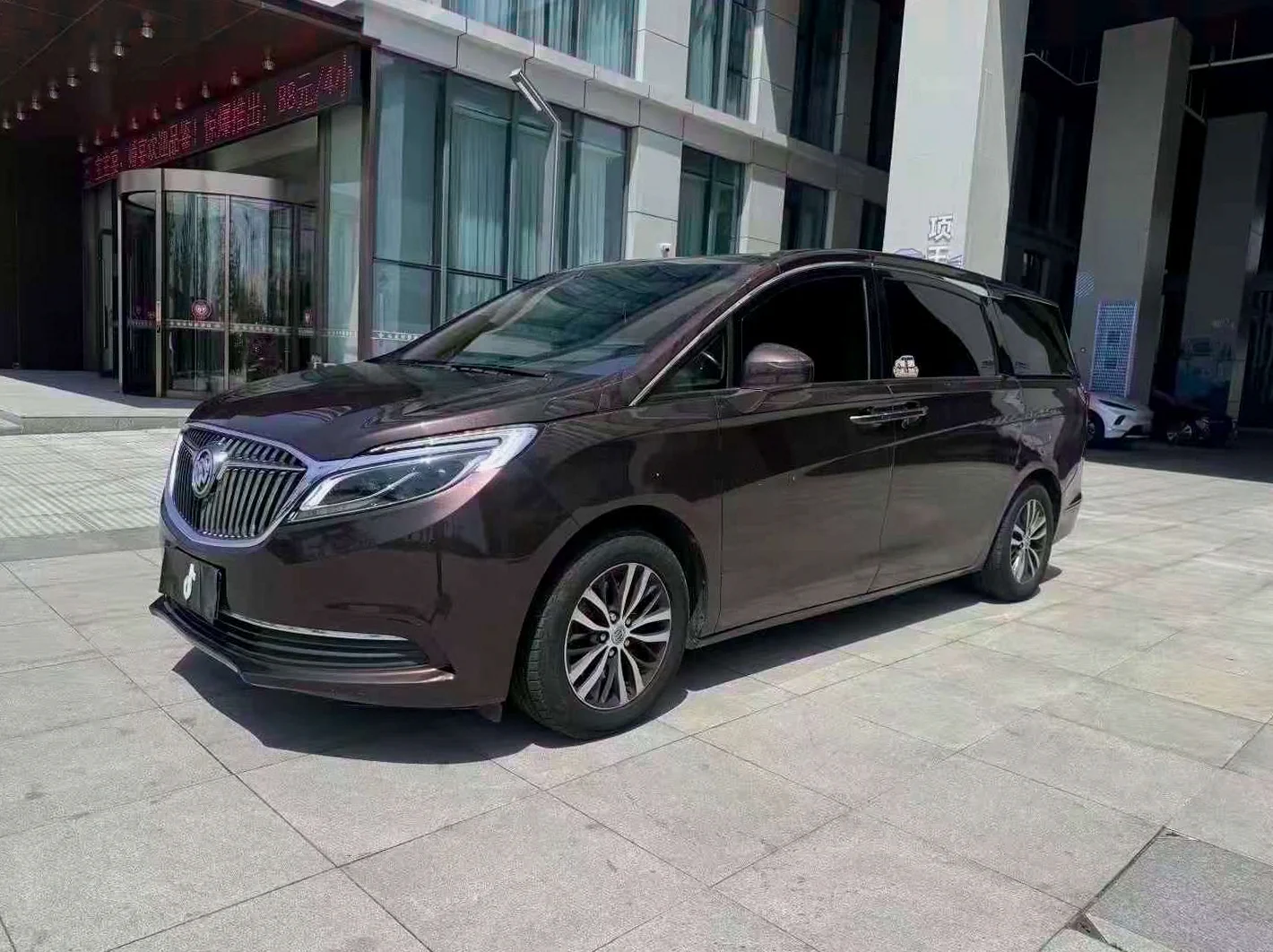 2017款别克GL8 ES 28T豪华型