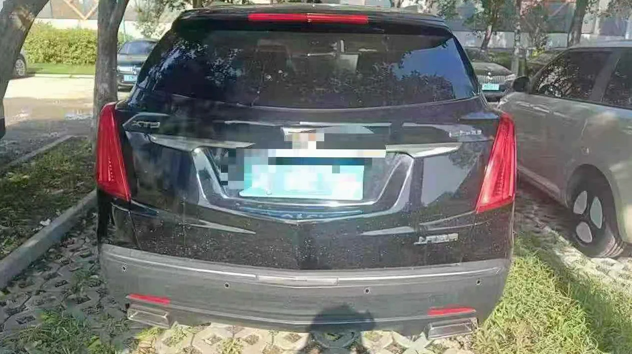 凯迪拉克XT5 正面外观二