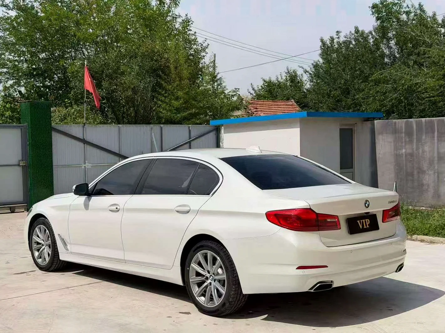 宝马5系 后面外观三