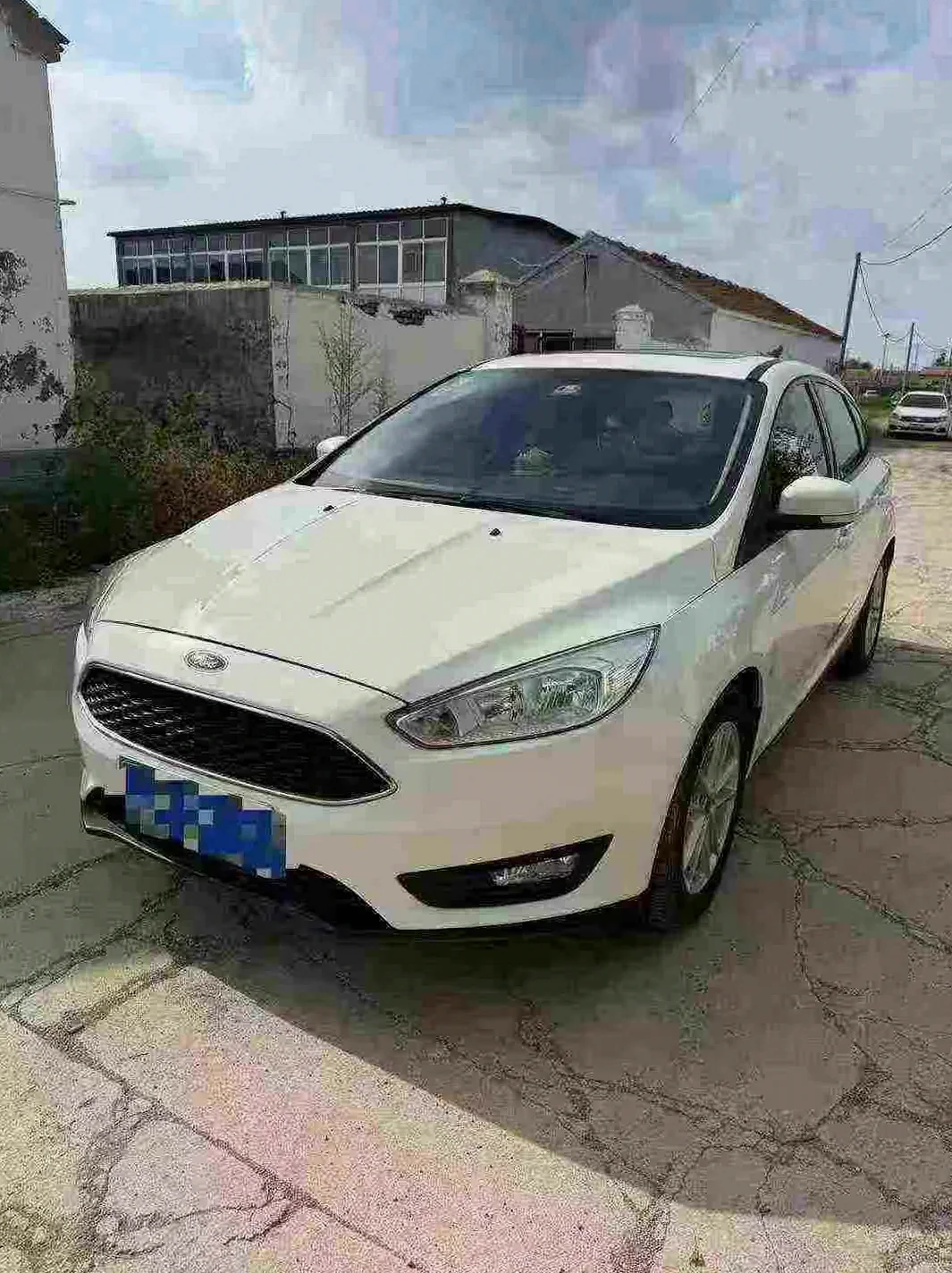 福特福克斯 正面外观三